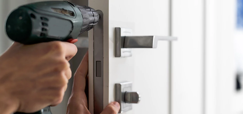 Locksmith For Lock Replacement Near Me in Escalon, CA