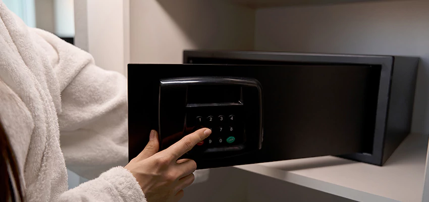 Safe Unlocking Service Company in Escalon, California